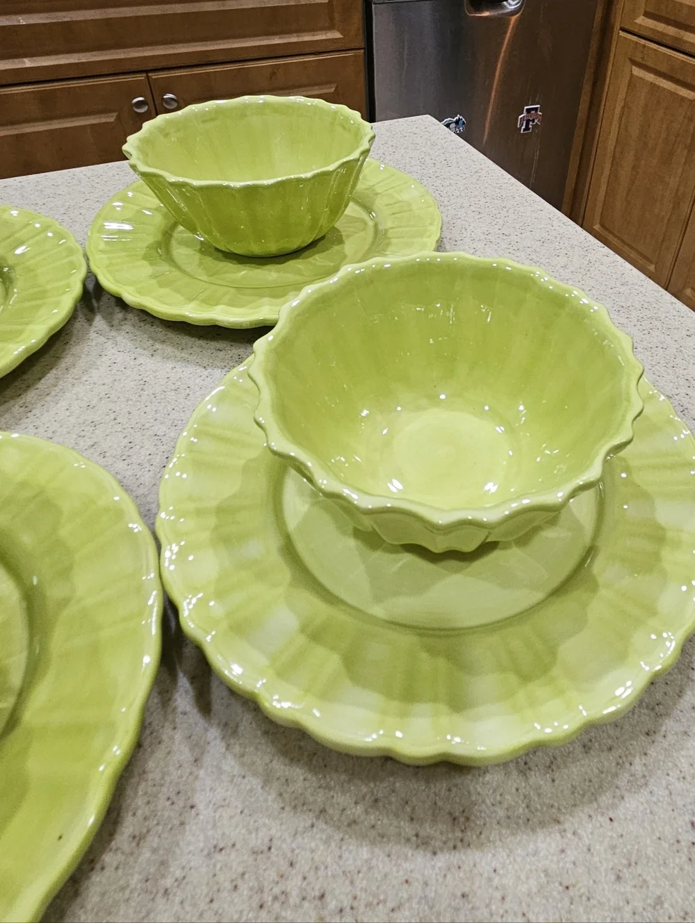 Ruffled KIWI AMBIANCE DISHES, Nanette Vacher Designer Dishes, Vintage Pottery - Picture 8 of 9